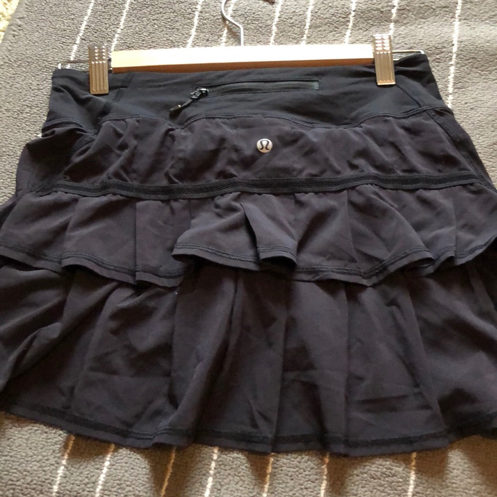 Lululemon Ruffle skirt